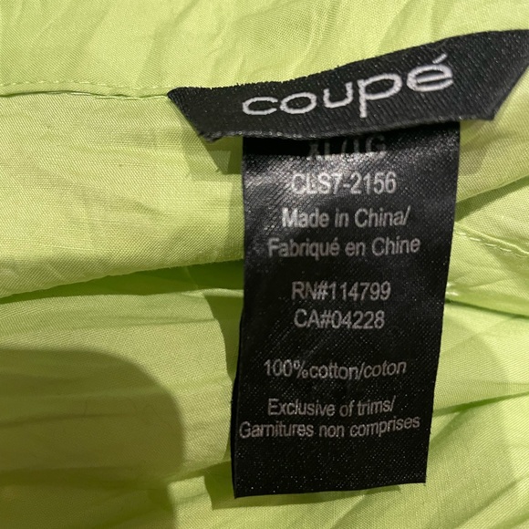 Chartreuse colored blouse with grey stenciling on front, one sleeve and back - Picture 10 of 11